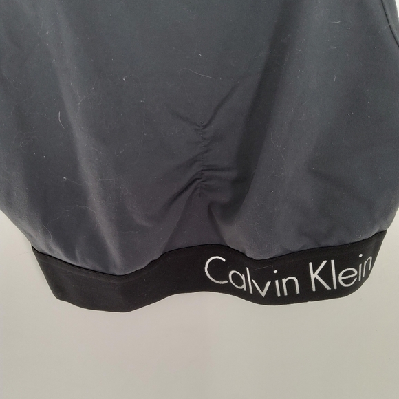 CALVIN KLEIN PERFORMANCE QUICK DRY CUT OUT SPORTS BRA SMALL - Picture 3 of 5